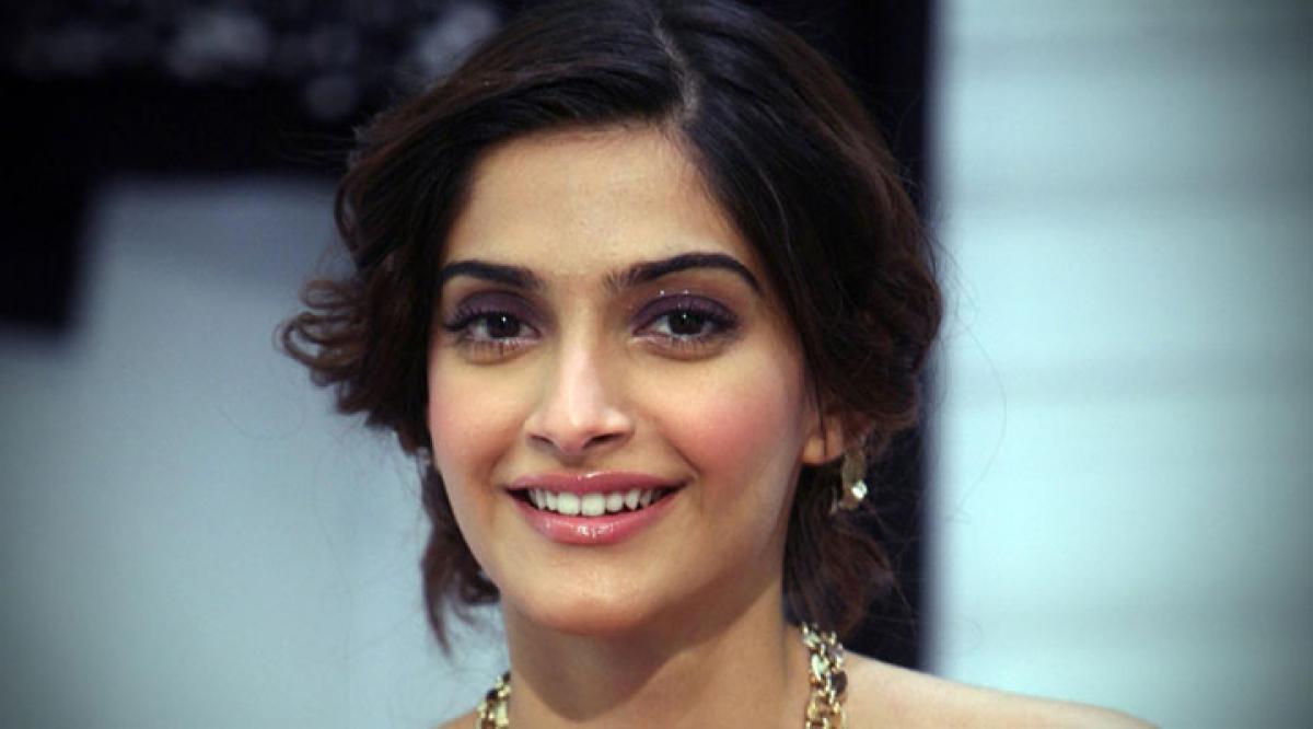 Sonam Kapoor-starrer `Neerja`s trailer crosses 2m views